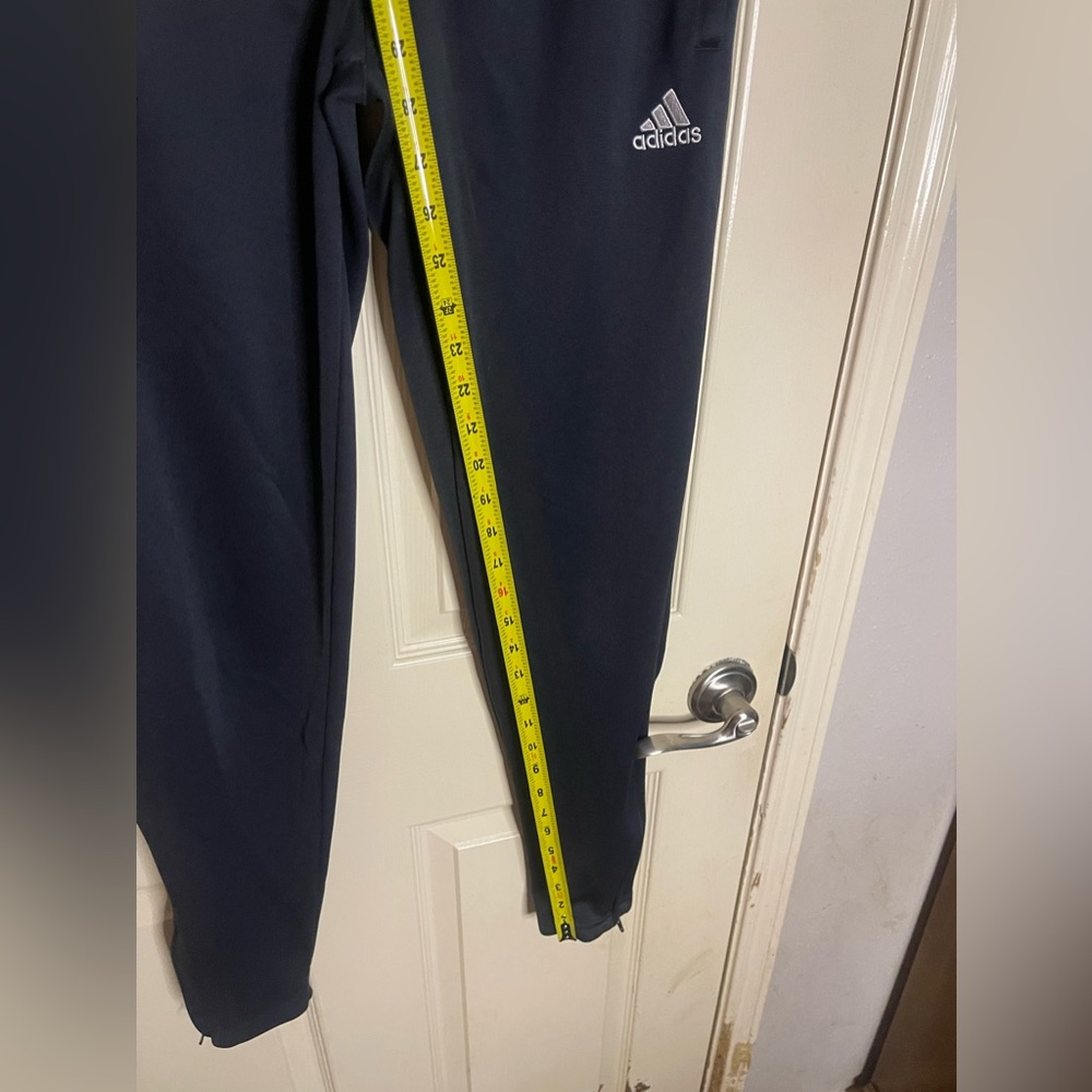 Adidas joggers - Picture 9 of 11
